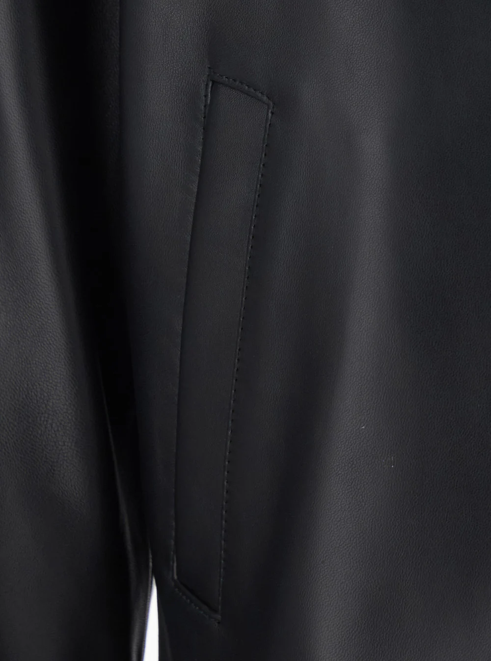 Jaqueta Curta de Couro com Gola e Bolsos, Couro, Preto, Mulher