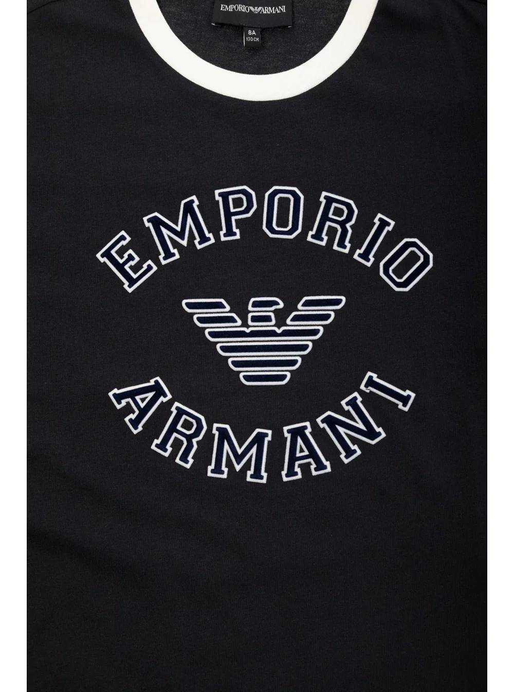 Camiseta Preta Emporio Armani Kids com Estampa de Letras de Logotipo Contraste Algodão Menino Blu Camisetas e Polos